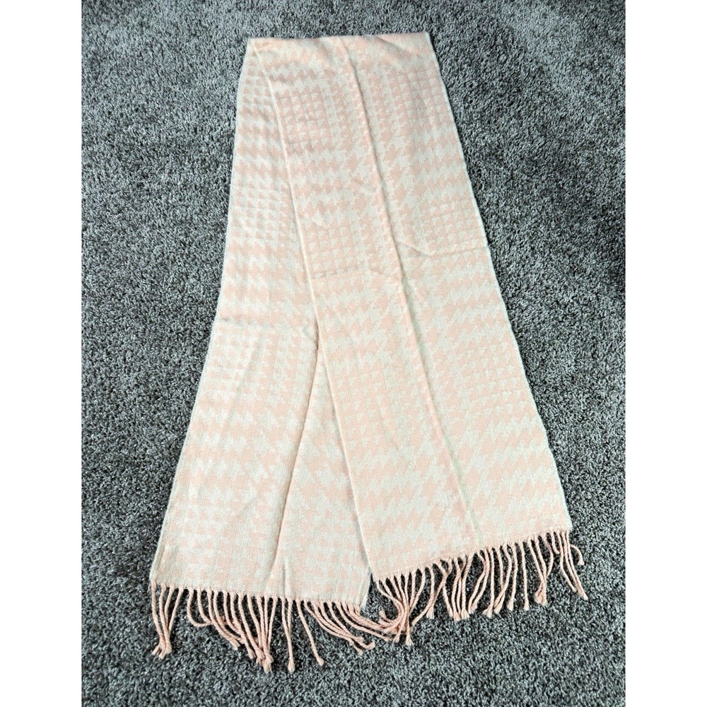 Banana Republic Pink/Ivory Houndstooth Rectangle Scarf Wrap with Fringe